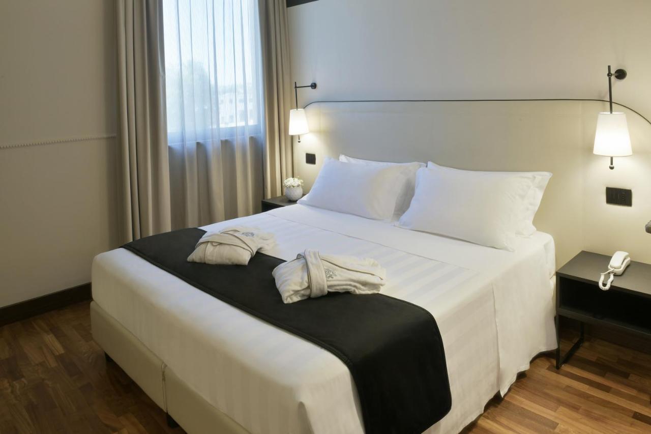 Hotel Torresi Potenza Picena Dış mekan fotoğraf